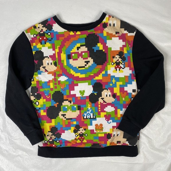 Disneyland Hong Kong Men's Size S Sweatshirt - Picture 1 of 8